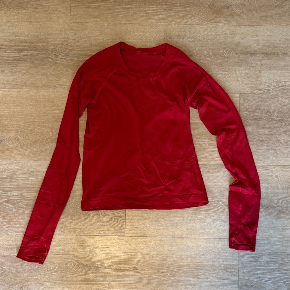 Lululemon Women's Red Swiftly Tech Cropped Long Sleeve Top